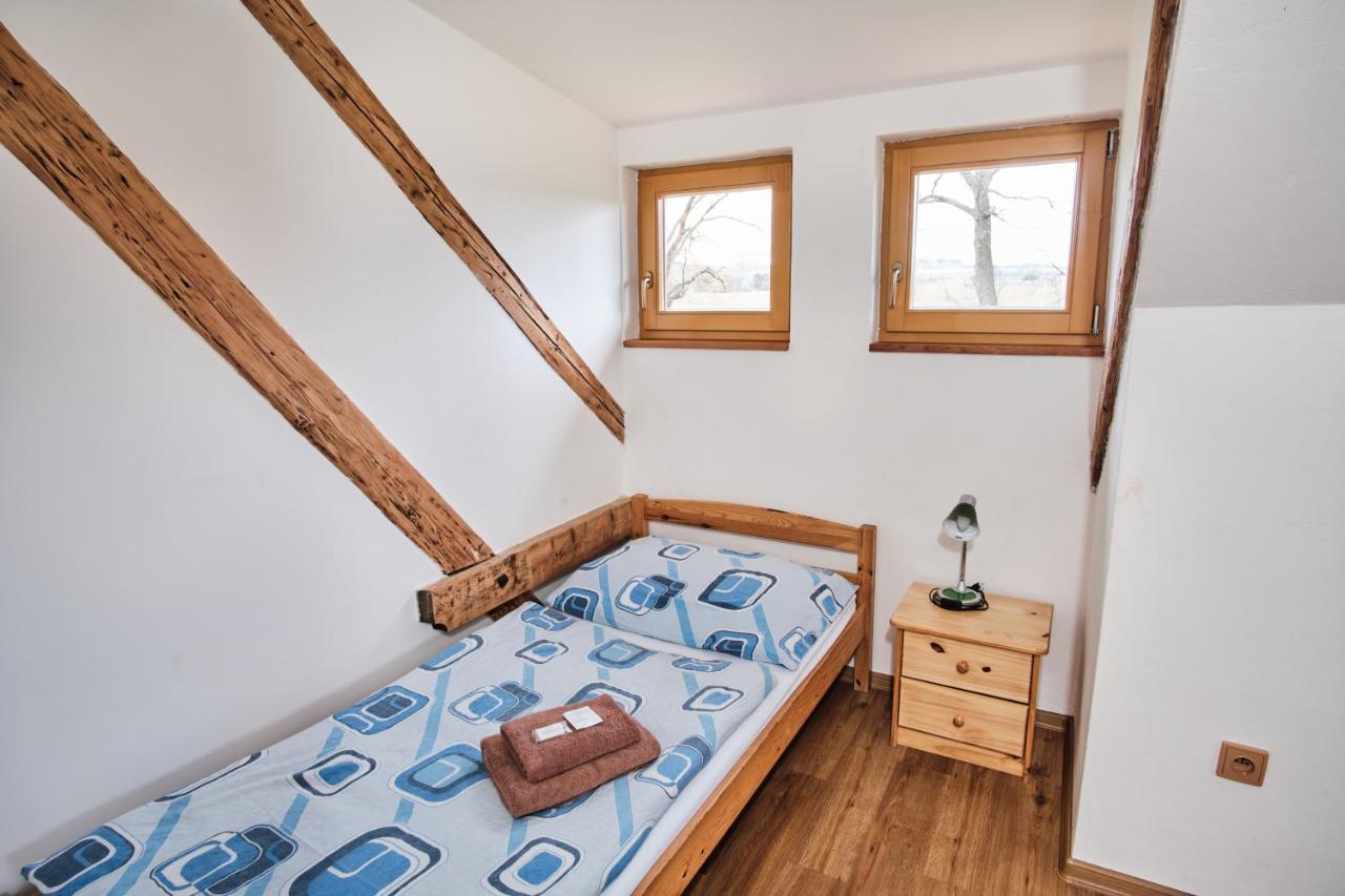 Strnadovsky Mlyn Hotell Jesenice  Exteriör bild